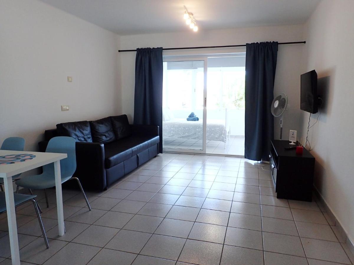 Apartamento En Playa Roca Primer Linea De Mar Costa Teguise Eksteriør bilde