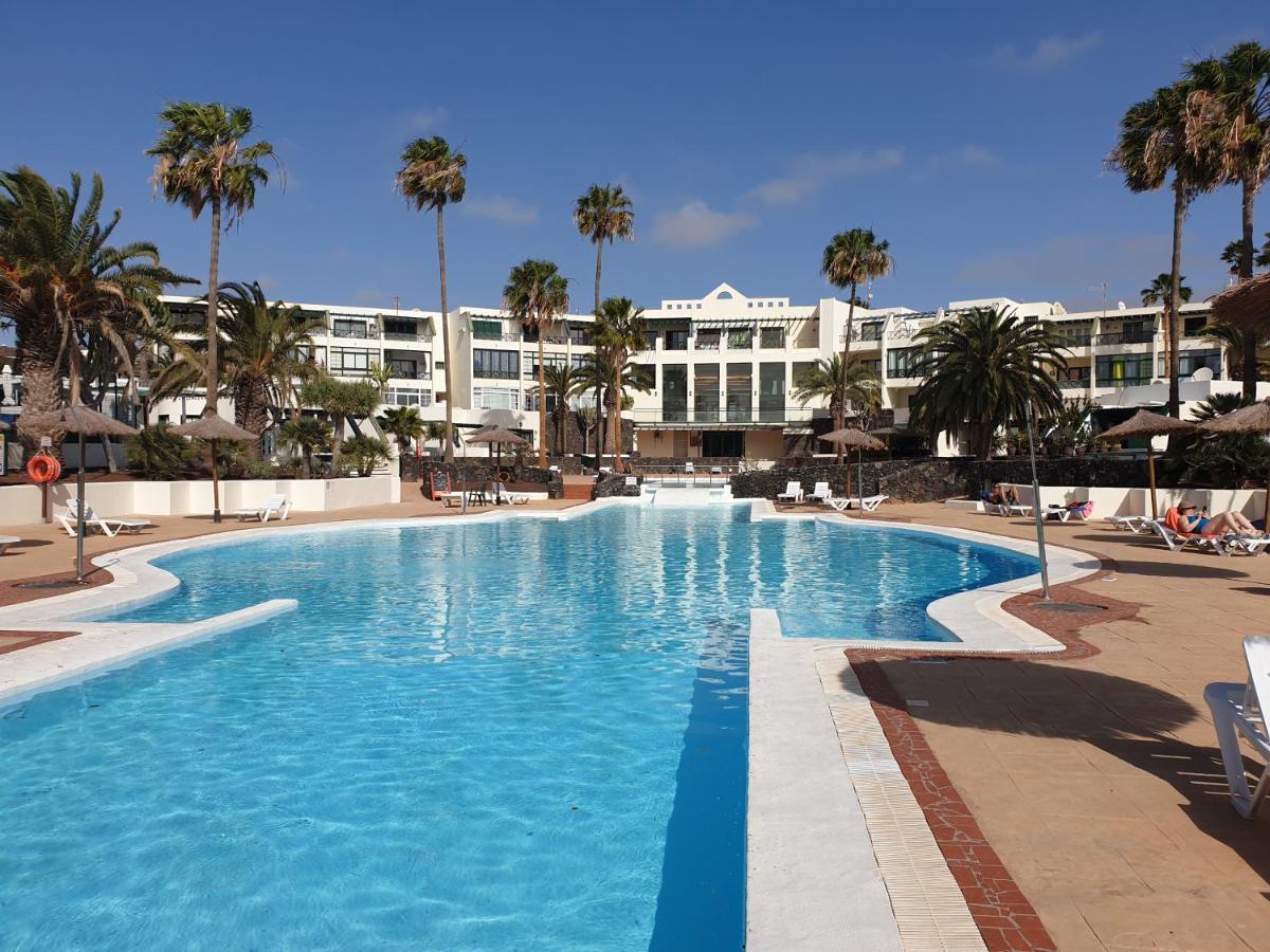 Apartamento En Playa Roca Primer Linea De Mar Costa Teguise Eksteriør bilde